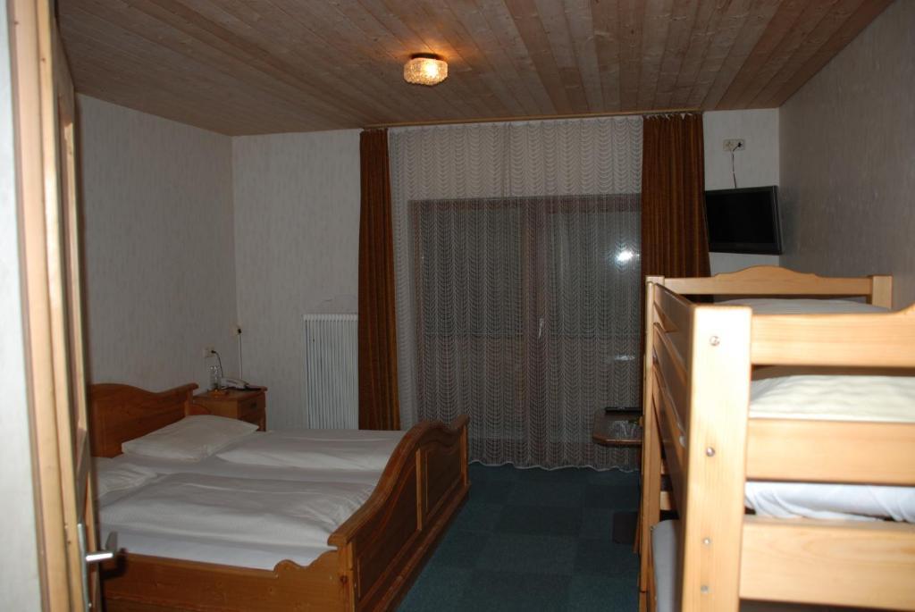Pension Baeuerle Хайлигенблут Номер фото